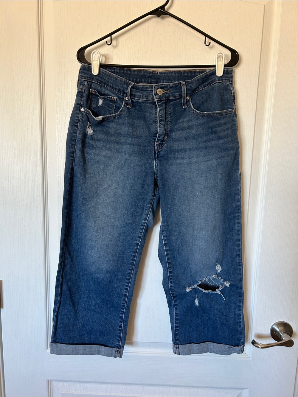 Levi's Women's Boyfriend Jeans - Medium Blue Distressed